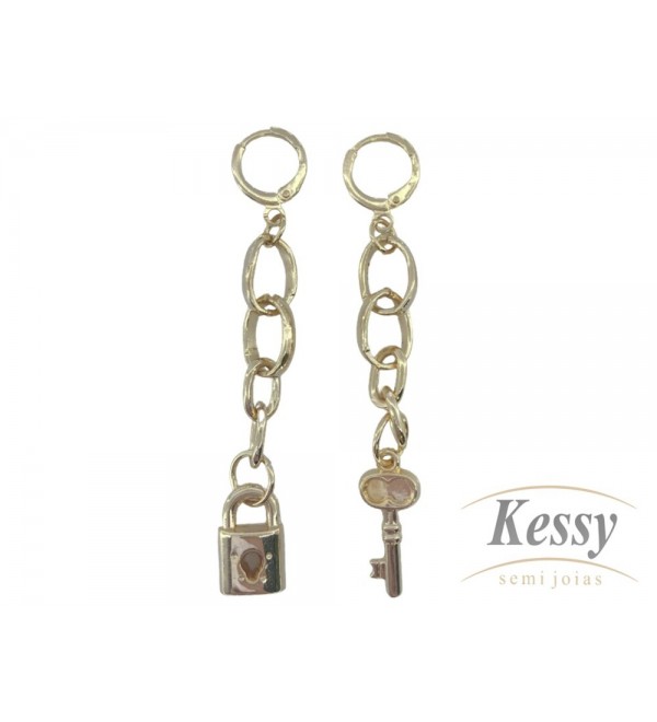 Argola LBS & Kessy Folheado Pendente Cadeado + Chave - 7cm